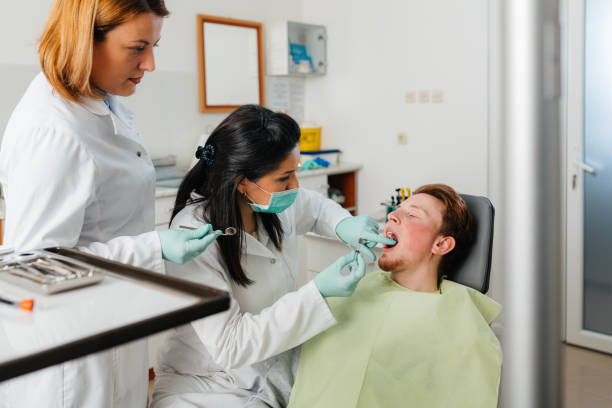 Best Weekend Emergency Dentist in North Les, AK